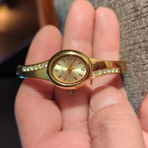 Quartz ladies watch